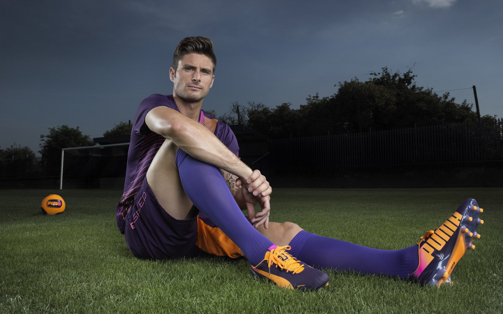 “尼古拉斯·桑特基:阿根廷美洲狮队的战术天才,未来值得关注”